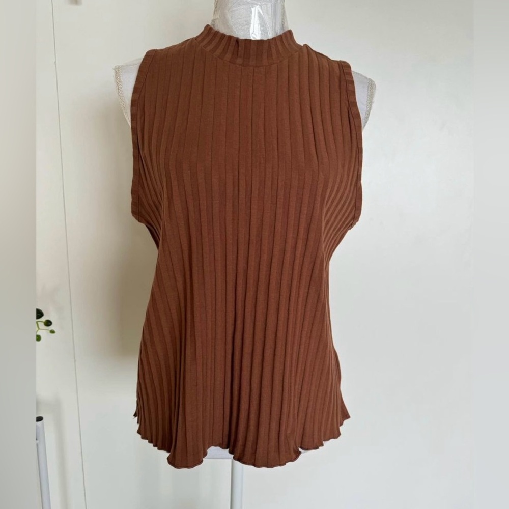 A New Day Womens Top sleeveless semi-turtleneck
